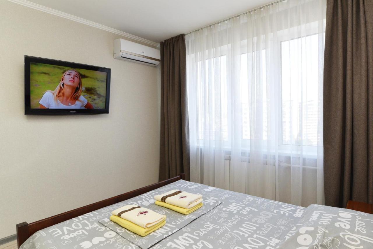 Apartament On Vasylia Lypkivskoho 24 Kiew Exterior foto