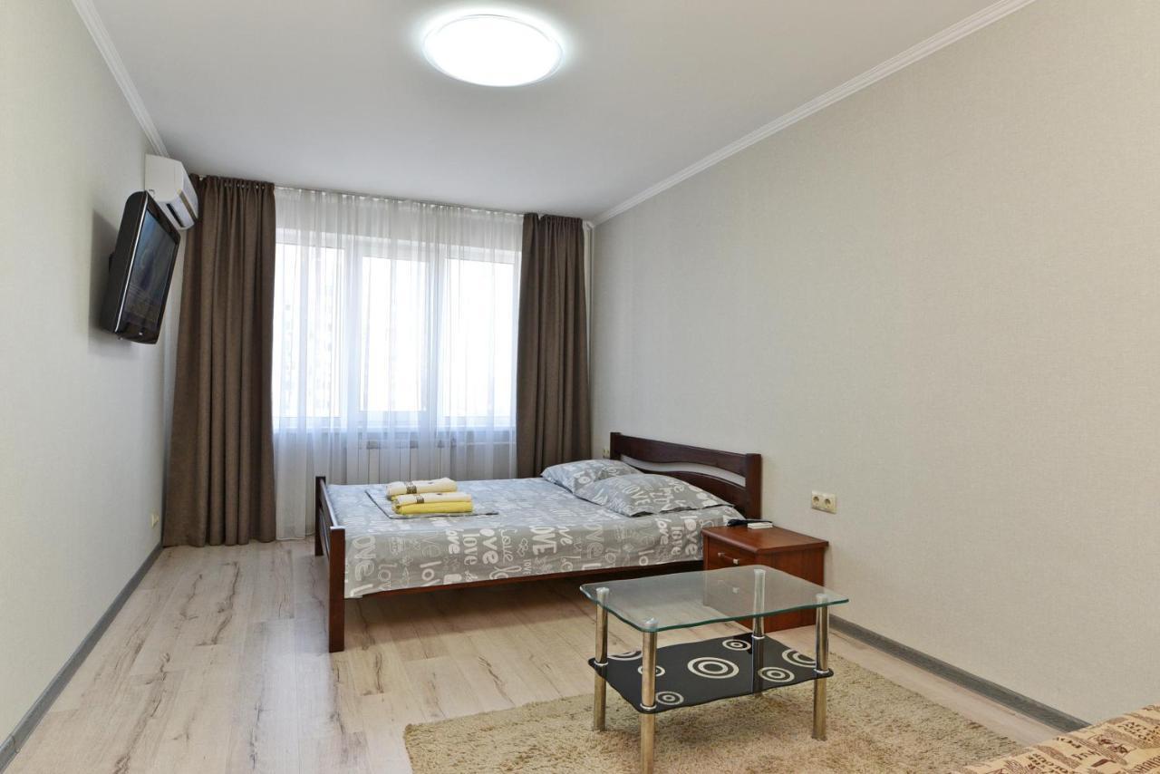 Apartament On Vasylia Lypkivskoho 24 Kiew Exterior foto